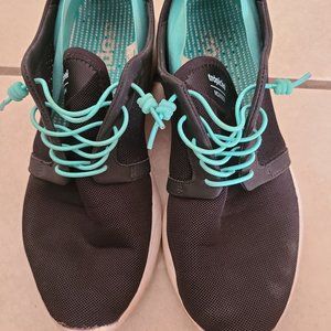 TropicFeel Monsoon Sneakers